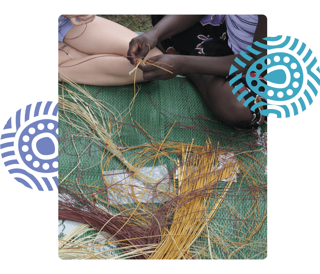 landing page image 02 Two people weaving